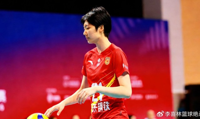 局均拦网第一！中国女排16岁1米90新星崛起：力压5大国手封王|副攻|女排联赛|郭中楠|万梓玥|陈厚羽_新浪体育_新浪新闻